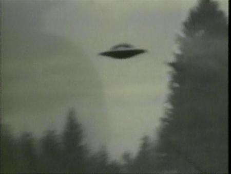  :  ? / The UFO chronicles (2006) DVDRip