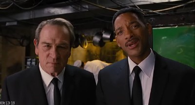    3 / Men in Black III (2012/DVDRip)